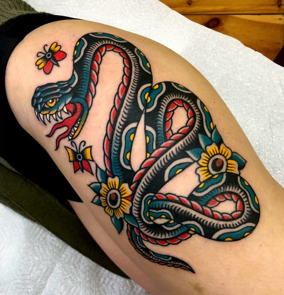 35 Snake Thigh Tattoos Ideas Tattoos Thigh Tattoo Snake Tattoo