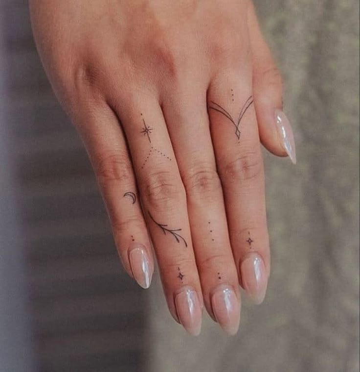 Girls Hand Tattoos Feminine Hand Tattoos Elegant Hand Tattoos For Women Trendy Girls Tattoos Sm