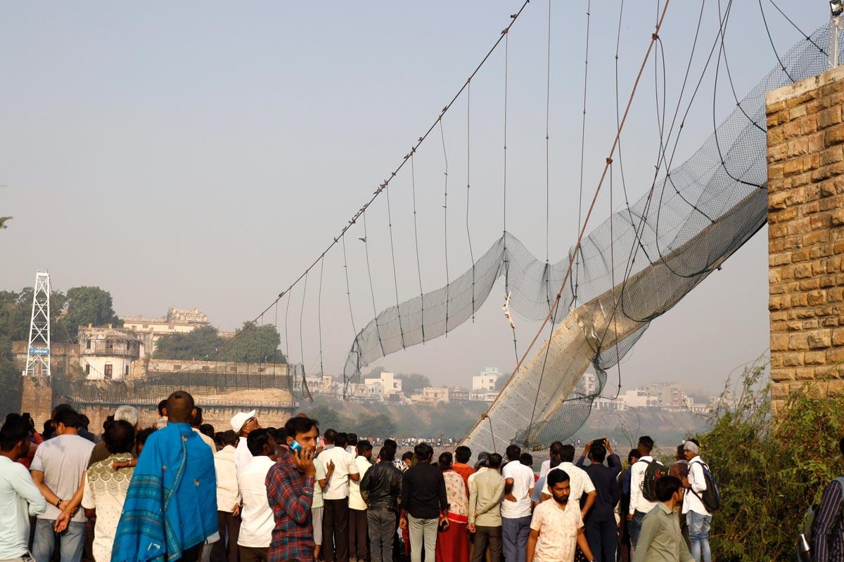 Sc Calls Morbi Bridge Collapse Enormous Tragedy Asks Hc To Monitor Probe Trendradars India