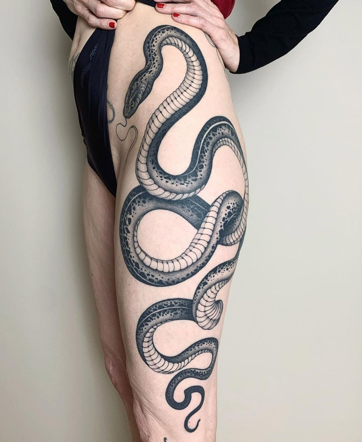 Snake Hip Leg Tattoo Best Tattoo Ideas For Men Women